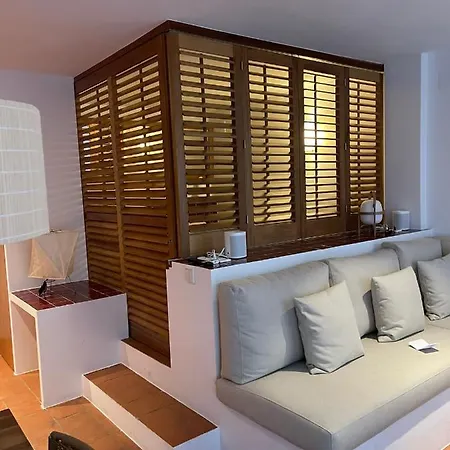Beachfront In Center Cadaques