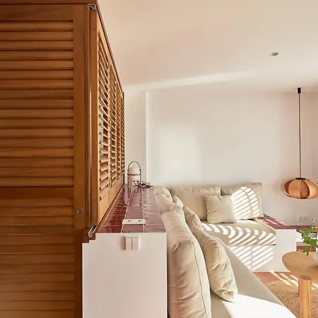 Beachfront In Center
