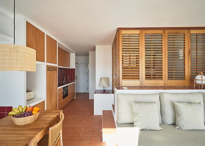 Beachfront In Center Daire